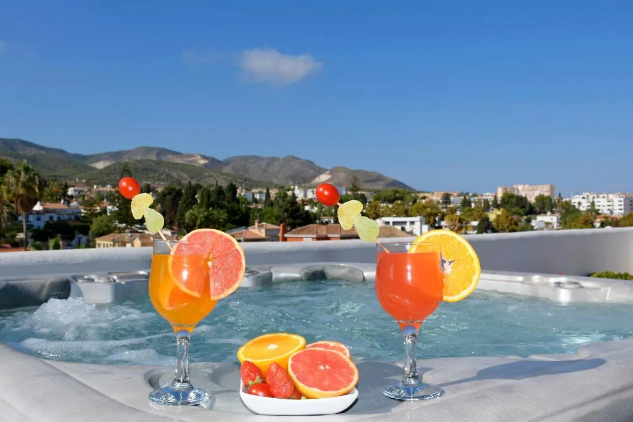 Isla De Benalmadena 1, Jacuzzi, 80M From The Sea, Ac, Bbq, Private Parking, Big Terrace Lägenhet