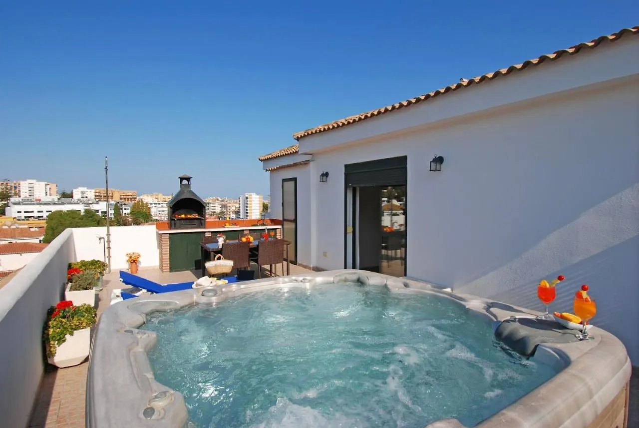 Isla De Benalmadena 1, Jacuzzi, 80M From The Sea, Ac, Bbq, Private Parking, Big Terrace Apartment
