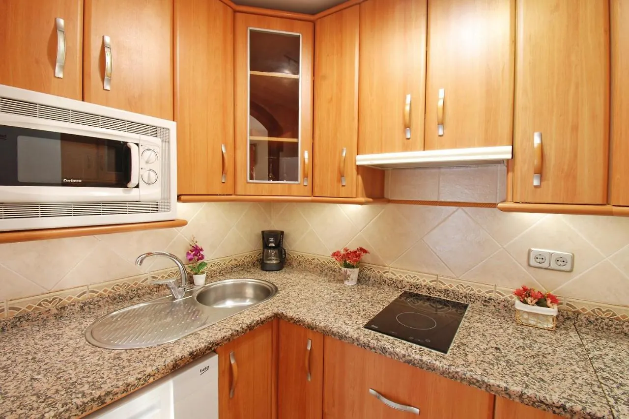 Isla De Benalmadena 1, Jacuzzi, 80M From The Sea, Ac, Bbq, Private Parking, Big Terrace Lägenhet