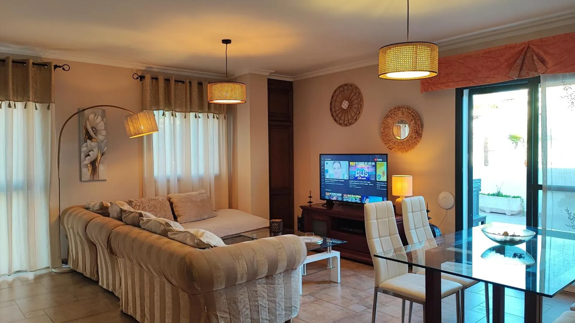 Isla De Benalmadena 1, Jacuzzi, 80M From The Sea, Ac, Bbq, Private Parking, Big Terrace Lägenhet Spanien