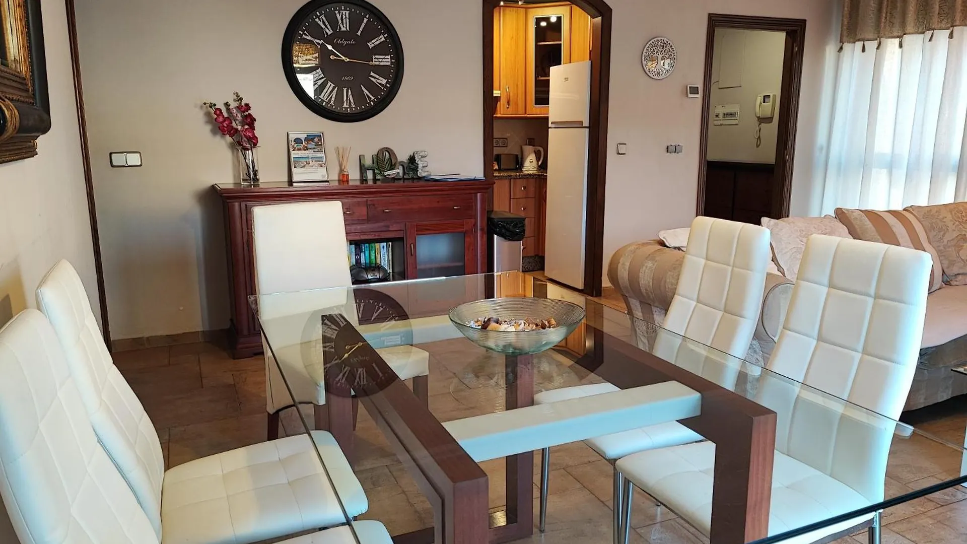 Isla De Benalmadena 1, Jacuzzi, 80M From The Sea, Ac, Bbq, Private Parking, Big Terrace Lägenhet