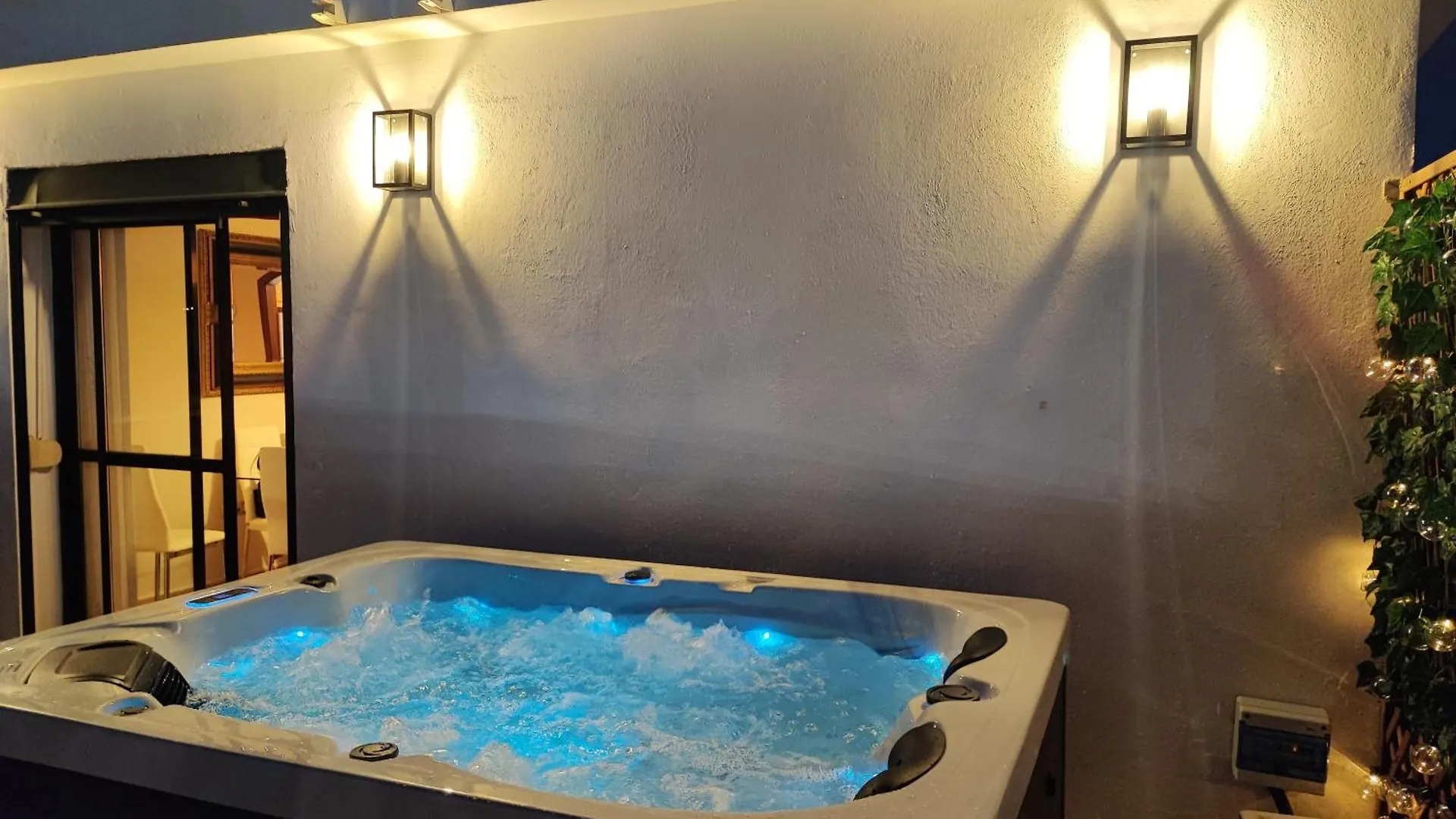 Isla De Benalmadena 1, Jacuzzi, 80M From The Sea, Ac, Bbq, Private Parking, Big Terrace Apartment Spain